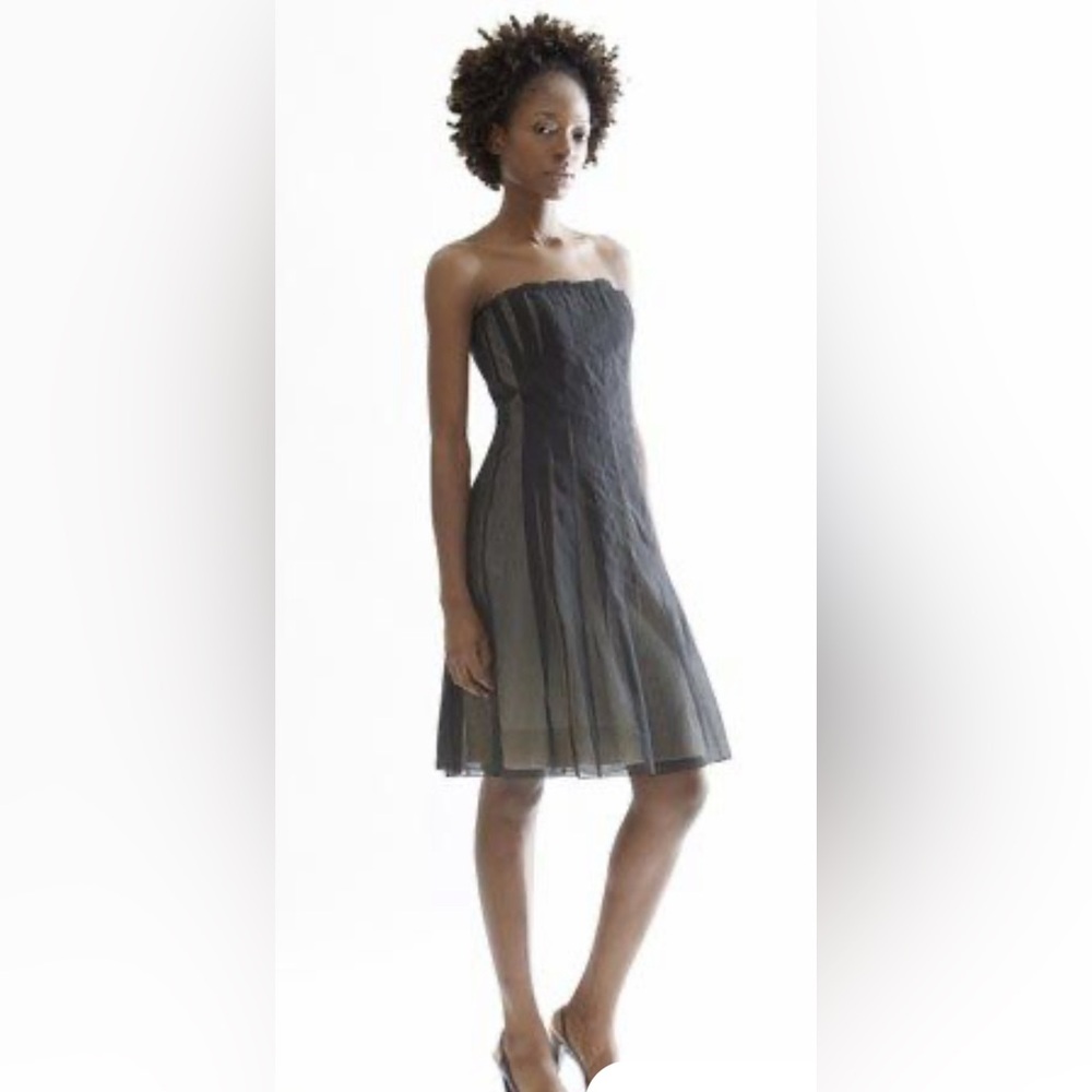 AKRIS NWOT black and cream strapless cocktail dress - Size 8